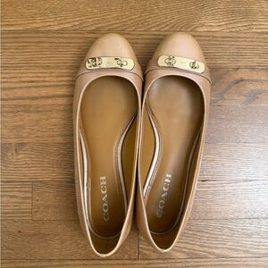 Coach Oswald Iridescent Pearl Pat Platinum Ballet Flats